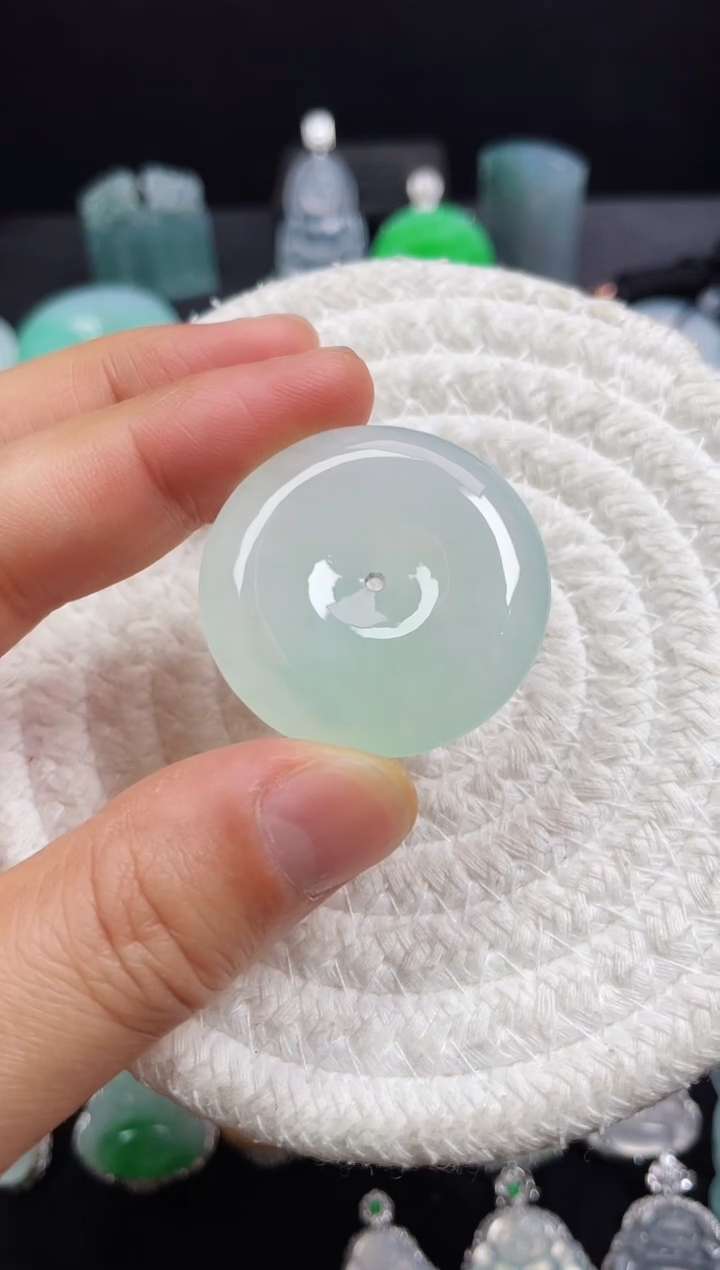 【闪购商品】翡翠颈饰未镶嵌平安扣