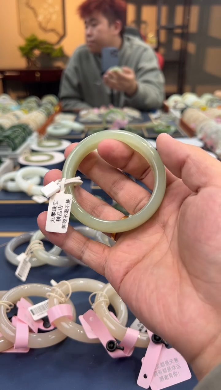 【闪购商品】和田玉手镯未镶嵌A0008-59