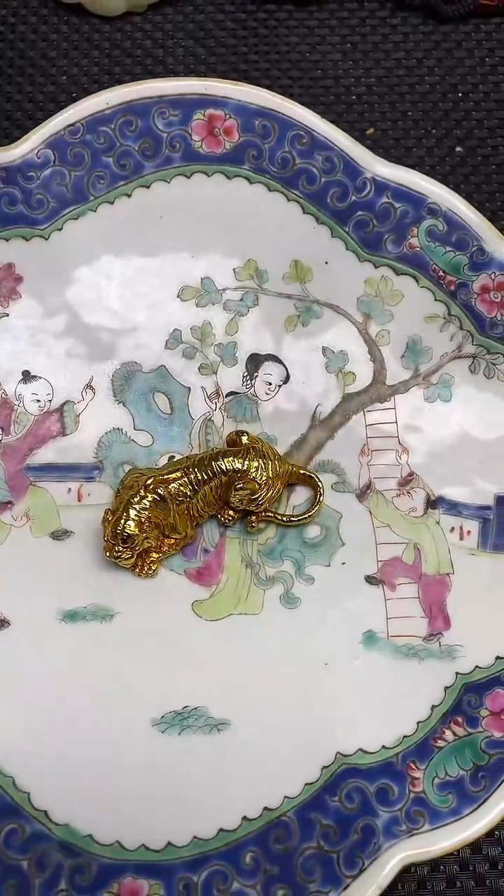 【闪购商品】瓷片瓷片瓷器 摆件1个