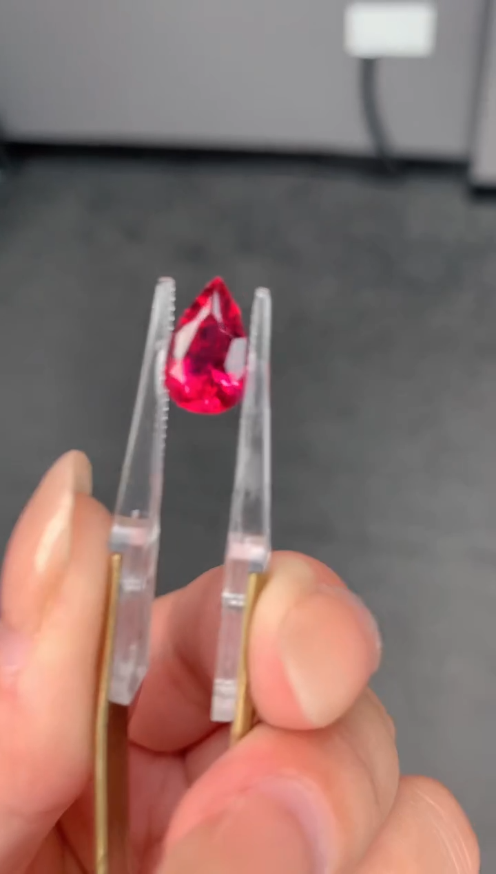 【闪购商品】碧玺裸石未镶嵌3ct卢比莱碧玺