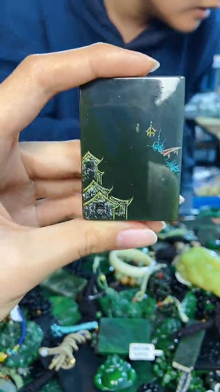 未镶嵌和田玉挂件1