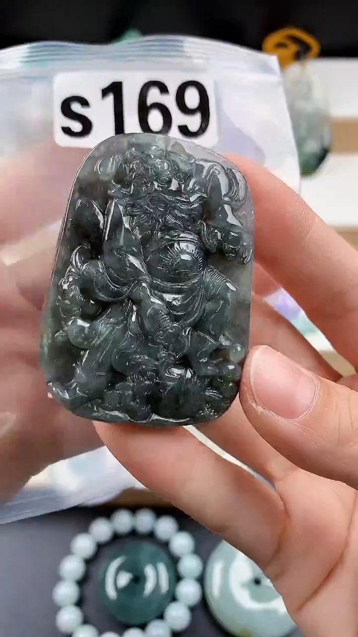 颈饰未镶嵌翡翠天然翡翠吊坠挂件