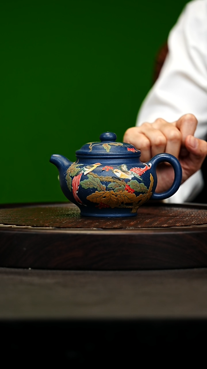 宜兴原矿高端紫砂 金砂墨绿泥260cc