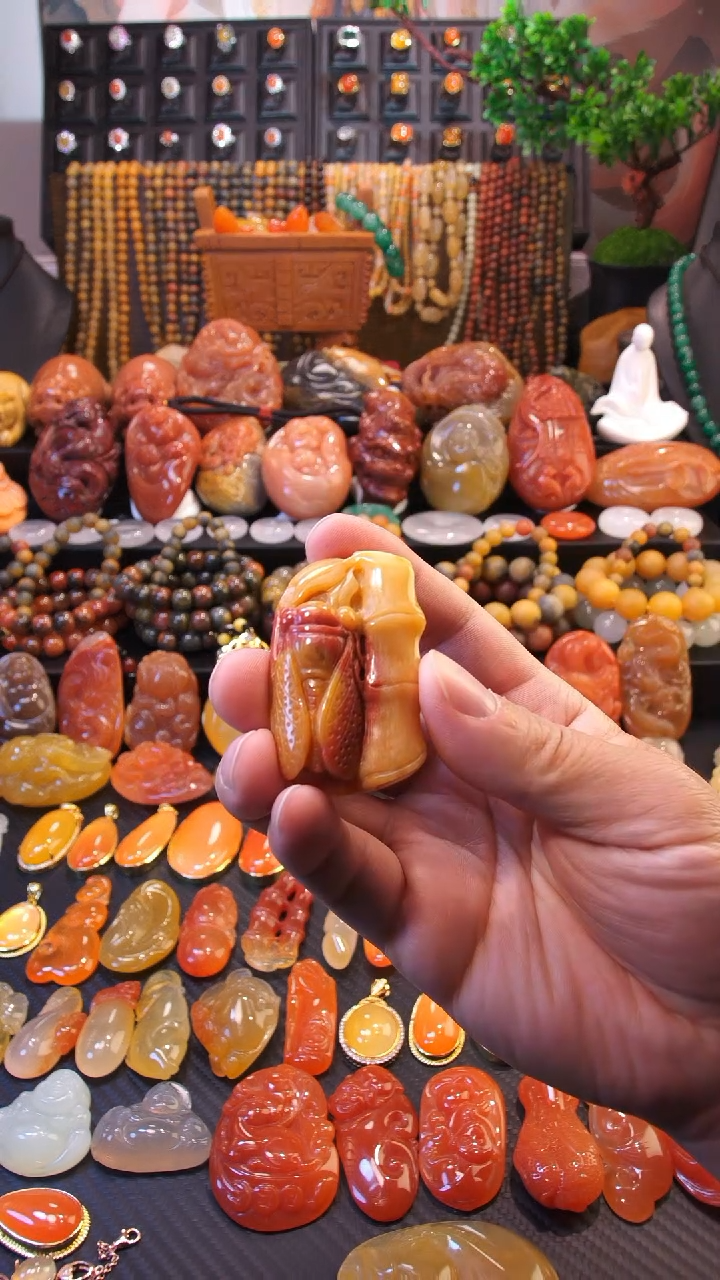 石英质玉未镶嵌珠宝半成品吊坠