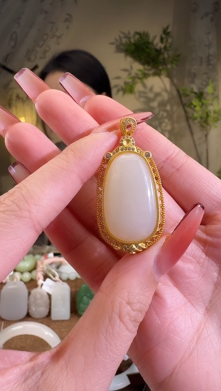 【闪购商品】和田玉颈饰银S925镶嵌无事牌吊坠