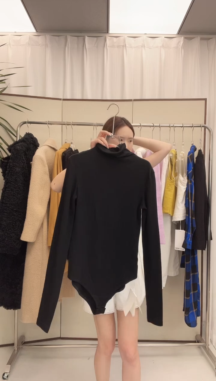 GIA设计师品牌 原价3430已开价连体打底衫S和M可选
