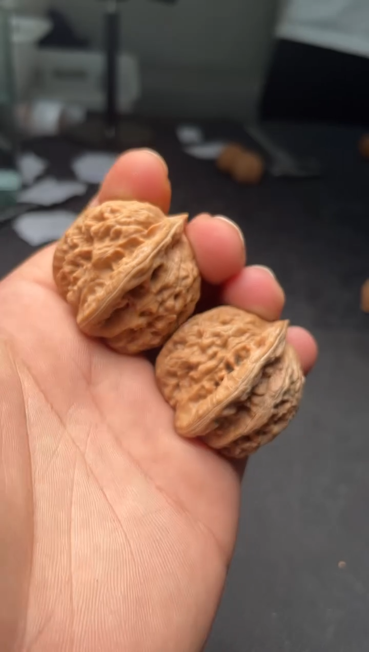 把件文玩核桃B126  霞云岭 37