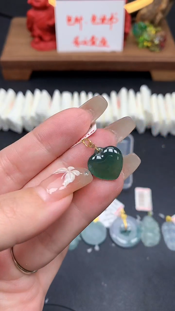 【闪购商品】翡翠吊坠(不含链)18K金镶嵌MS154973