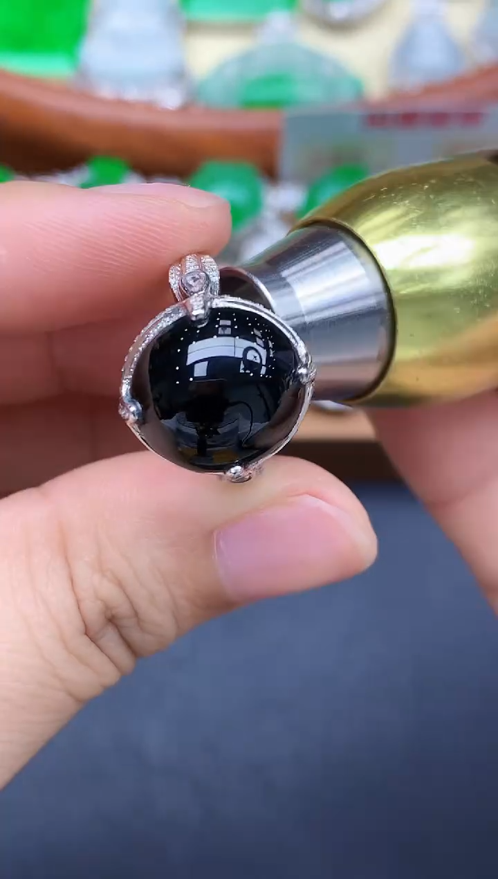 颈饰18K金镶嵌翡翠338-中国好珍宝