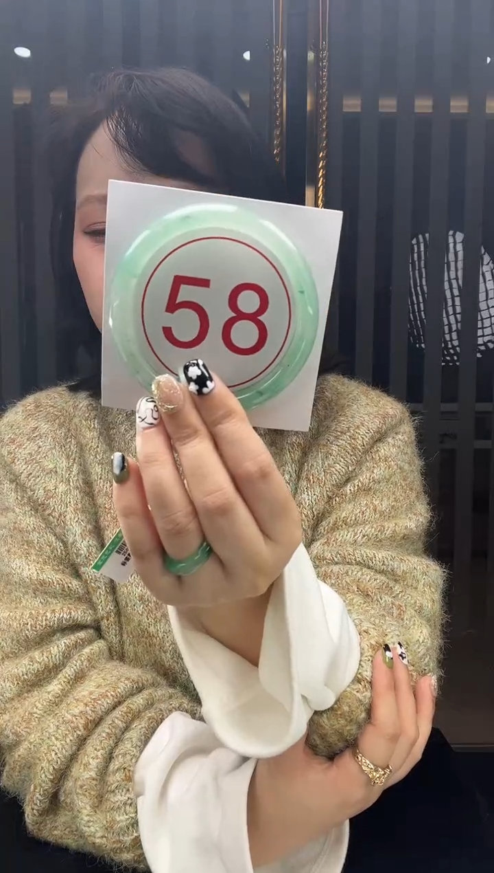 未镶嵌手镯石英质玉7