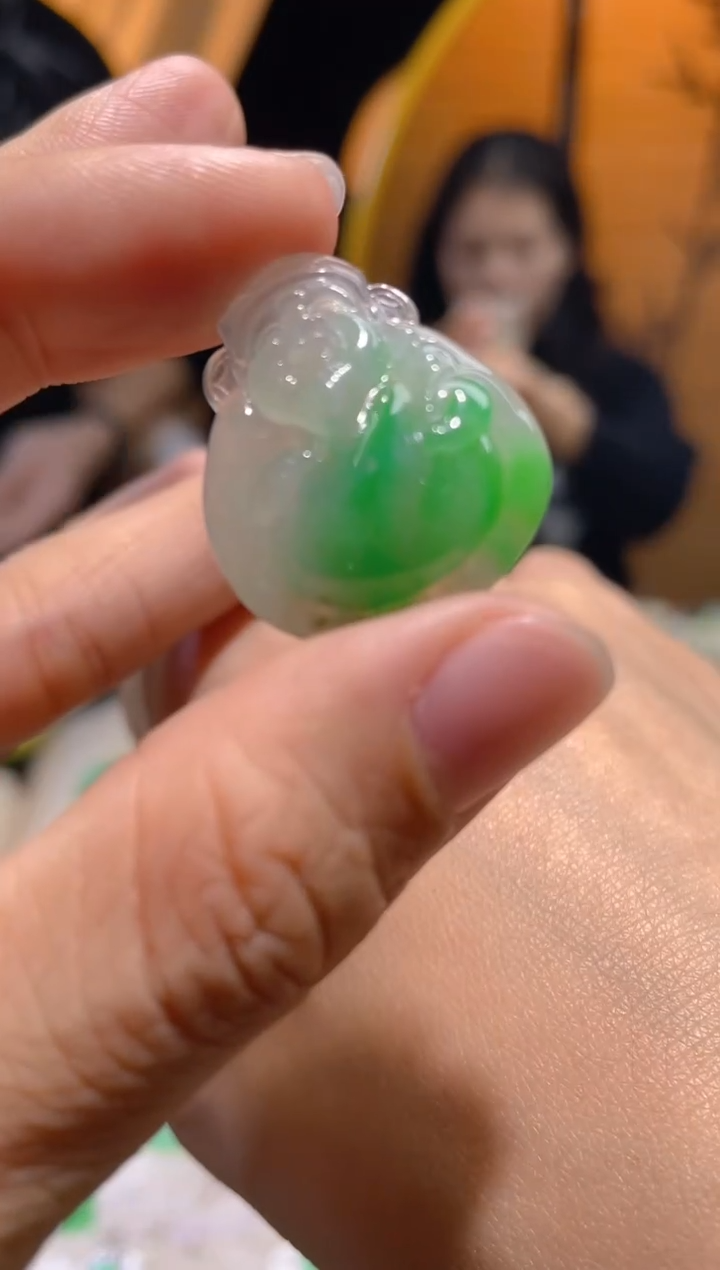 【闪购商品】翡翠颈饰未镶嵌假一赔三