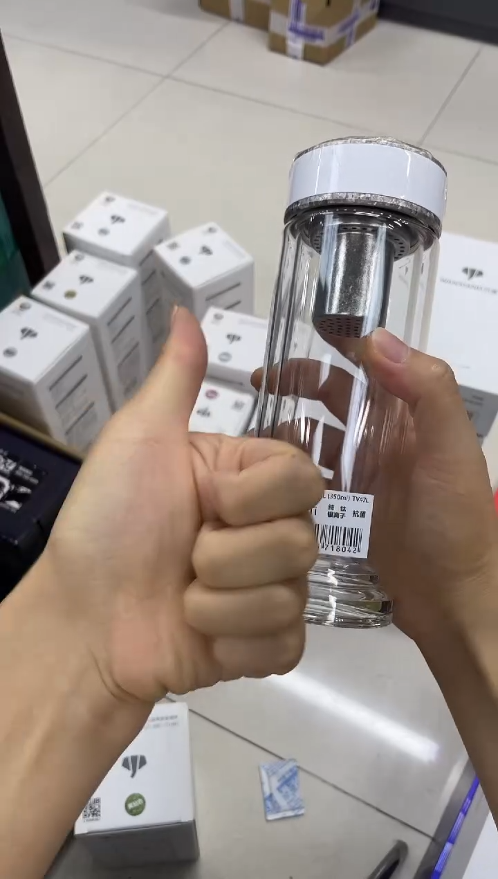 高硼硅玻璃盖子款万象双层tv47-350ml白