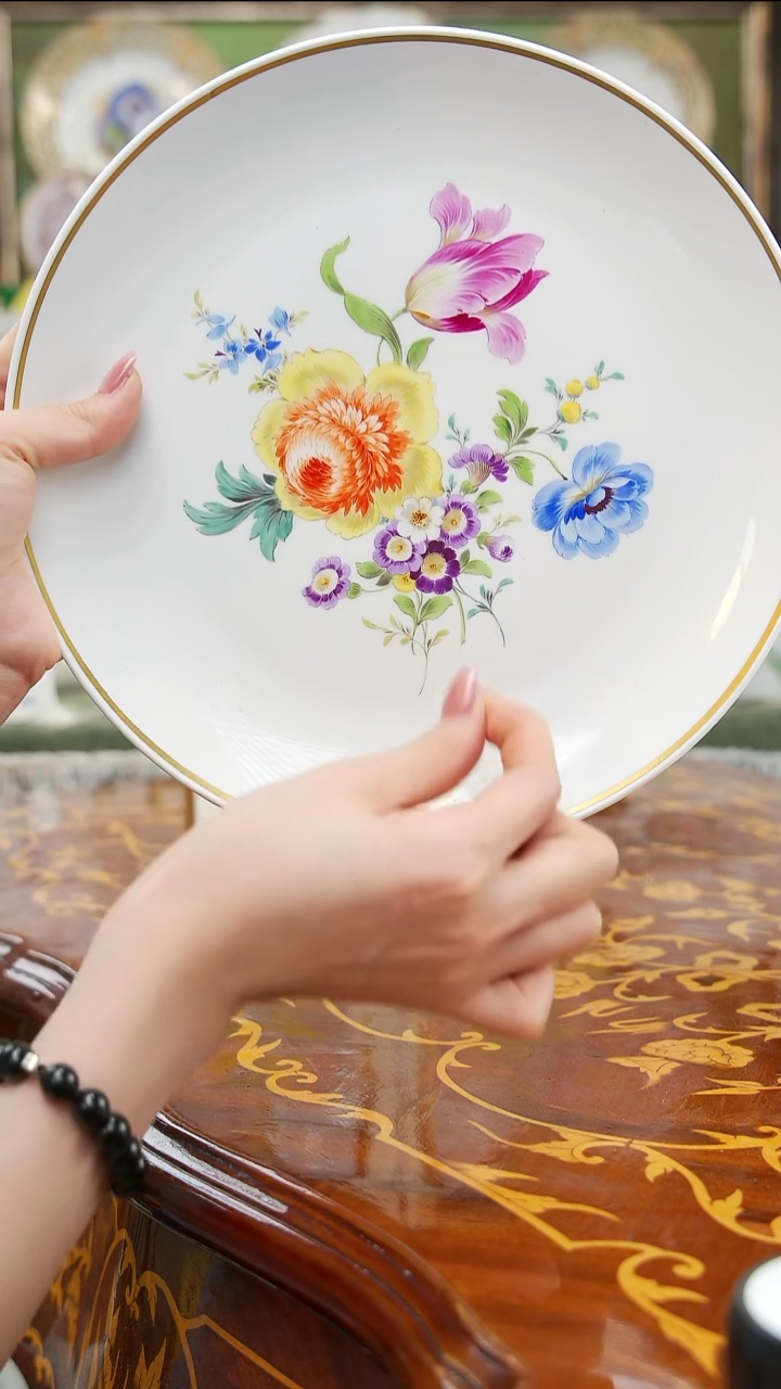 瓷中古瓷器如图所示137