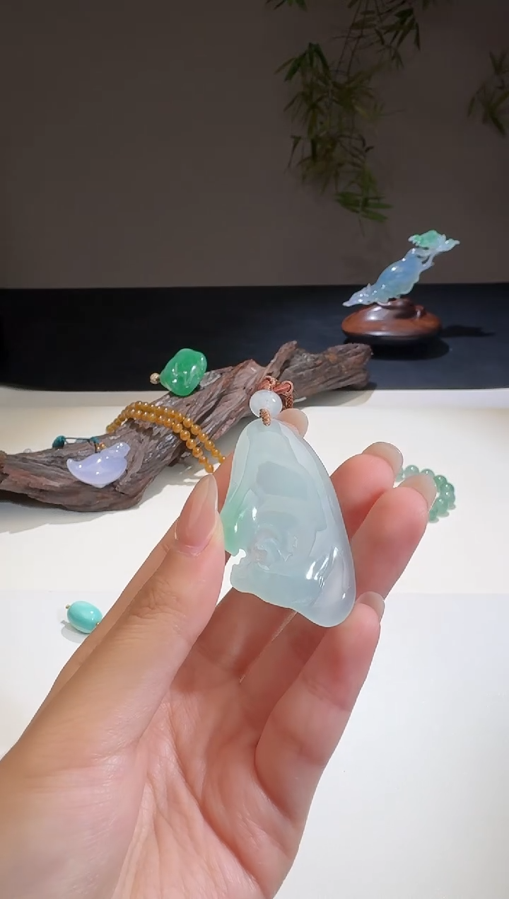 【闪购商品】翡翠颈饰未镶嵌【鑫鑫】