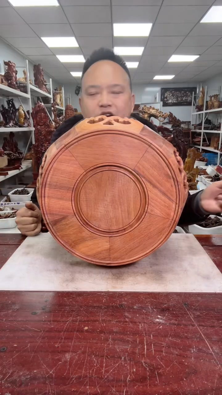 【闪购商品】花梨木类木雕工艺品88888888