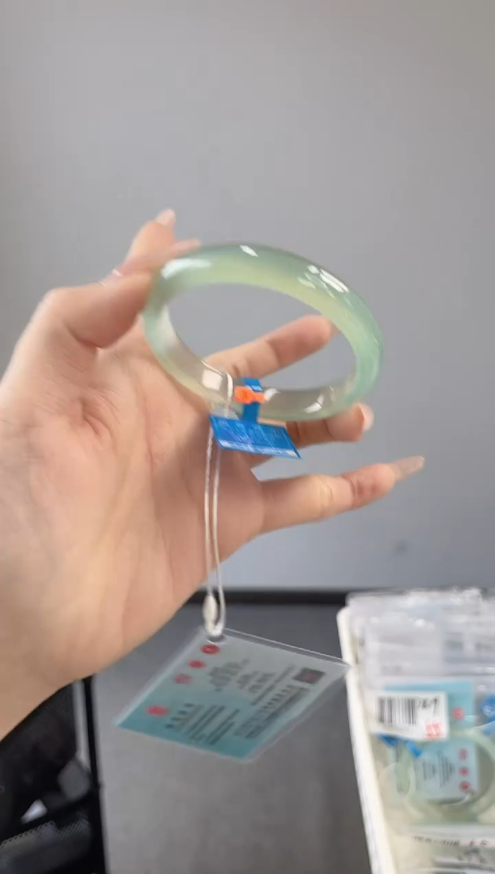 【闪购商品】玛瑙/玉髓手镯未镶嵌53-54圈