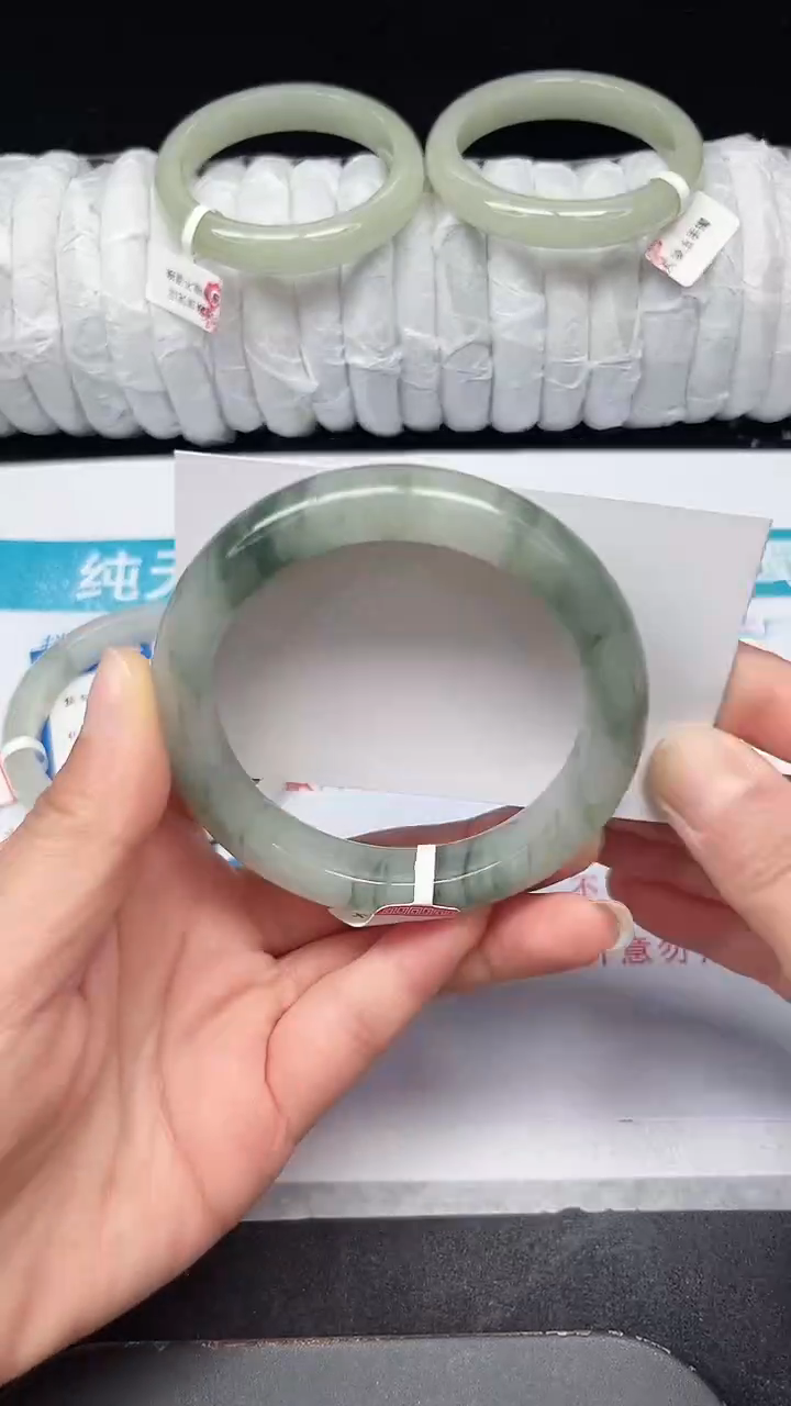 未镶嵌手镯石英质玉39-58/59