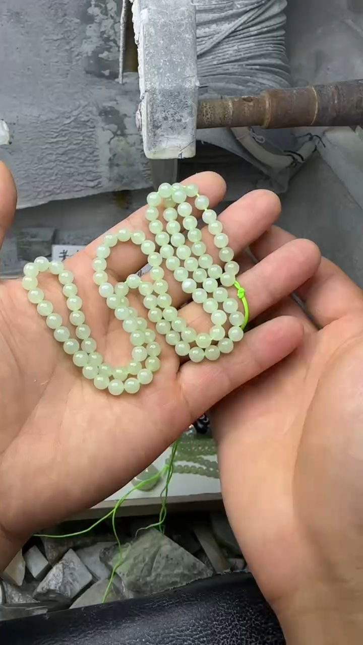 颈饰未镶嵌和田玉项链