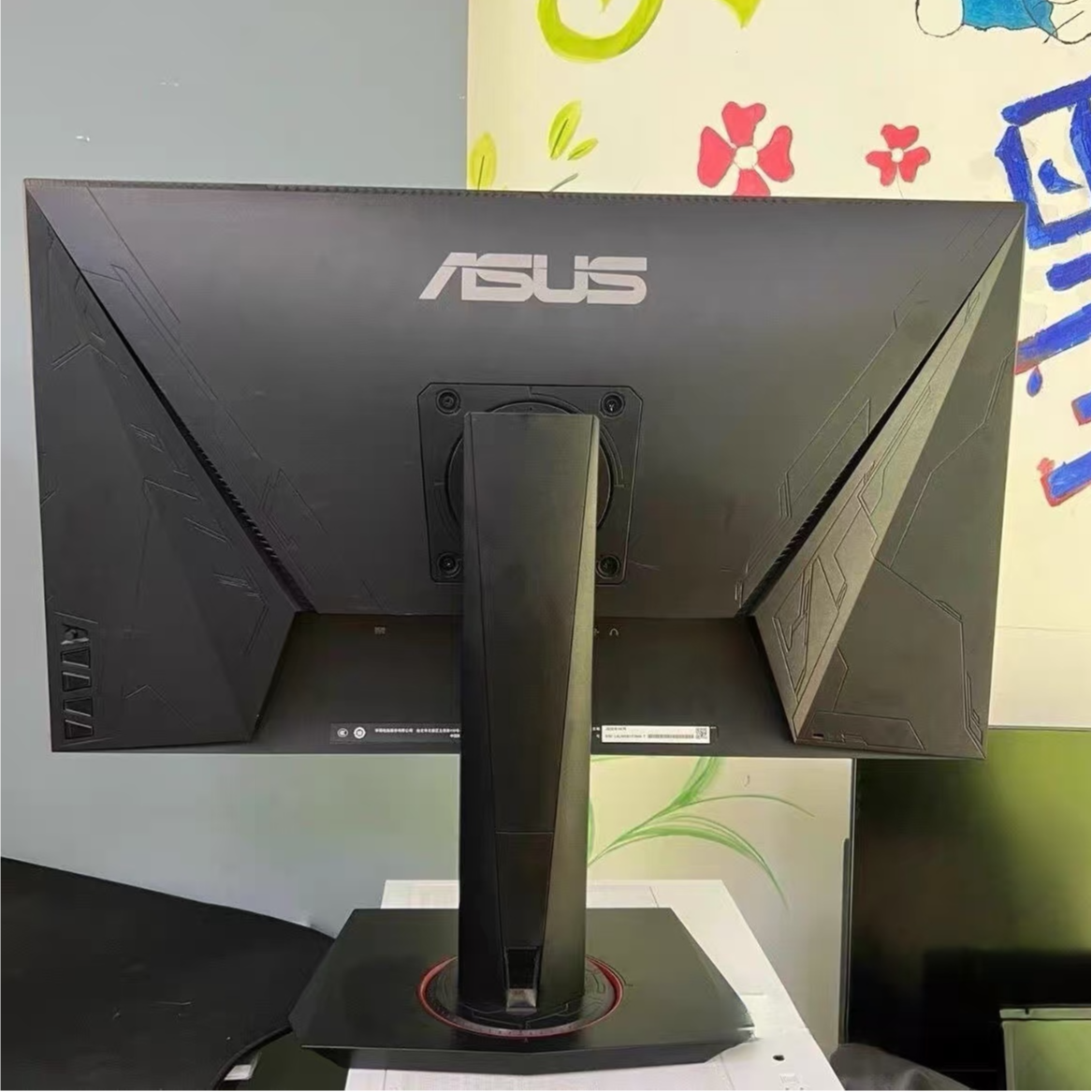 9新 ASUS/华硕 仙谷网咖TUF小金刚32寸2K144HZ曲屏升降旋转显示器