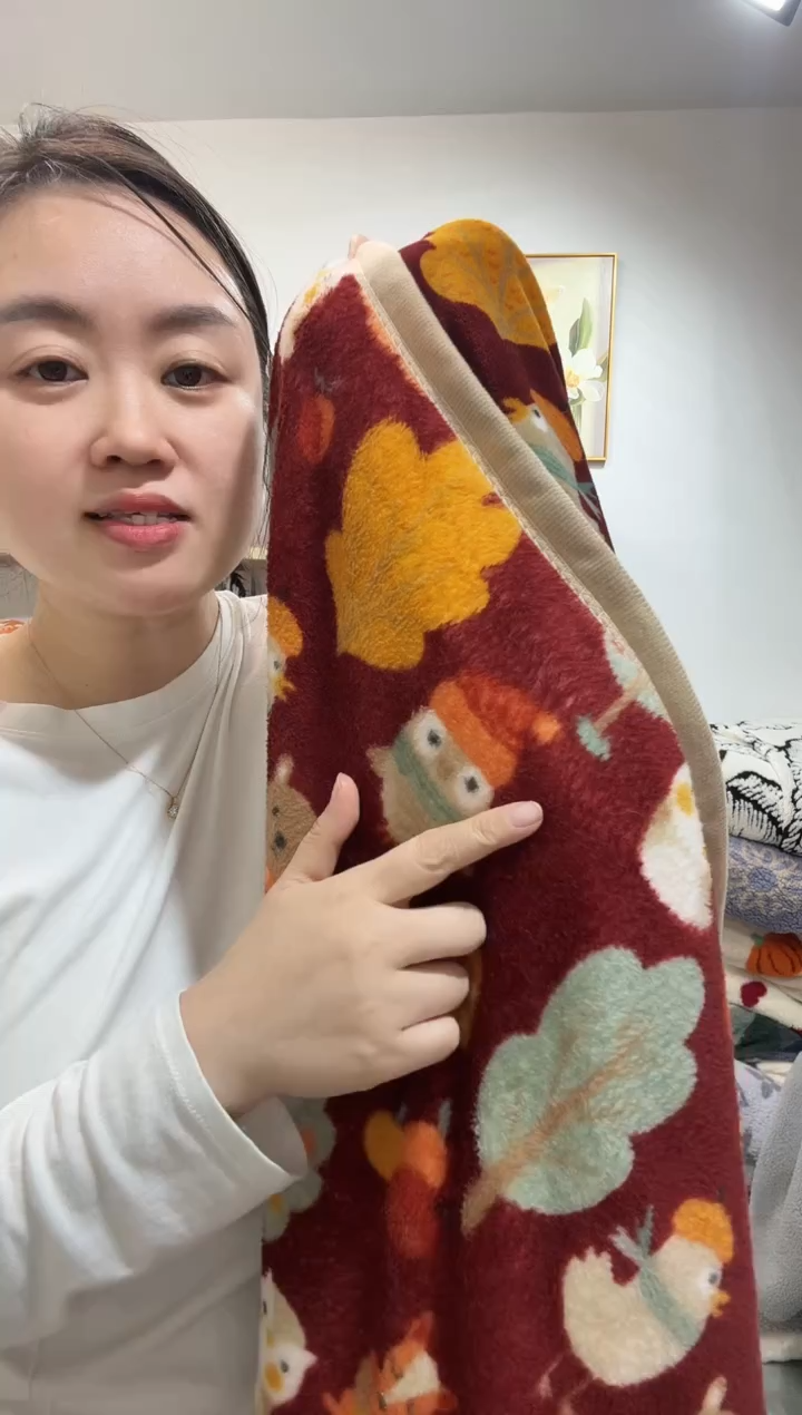聚酯纤维180*200红咖森林