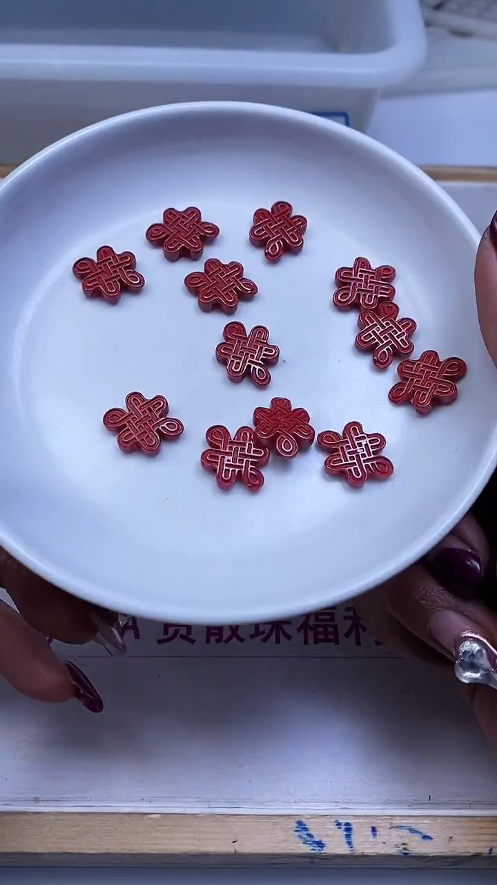 未镶嵌散珠玛瑙/玉髓A890蒂 王 砂 中国结16*12mm1个6元
