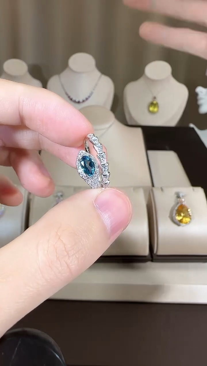 【闪购商品】托帕石戒指银S925镶嵌4*6mm设计款