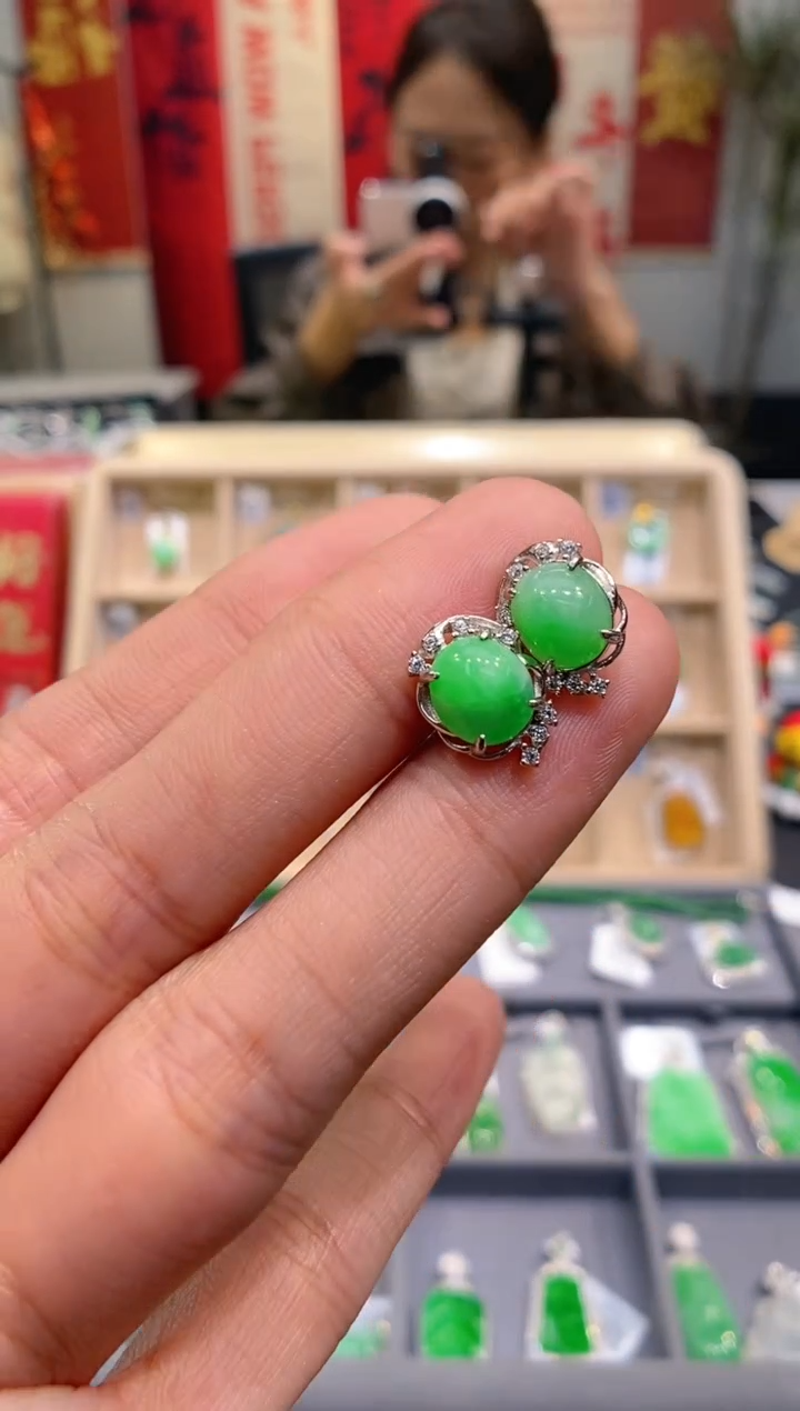 【闪购商品】翡翠吊坠(不含链)银S925镶嵌蛋面耳钩