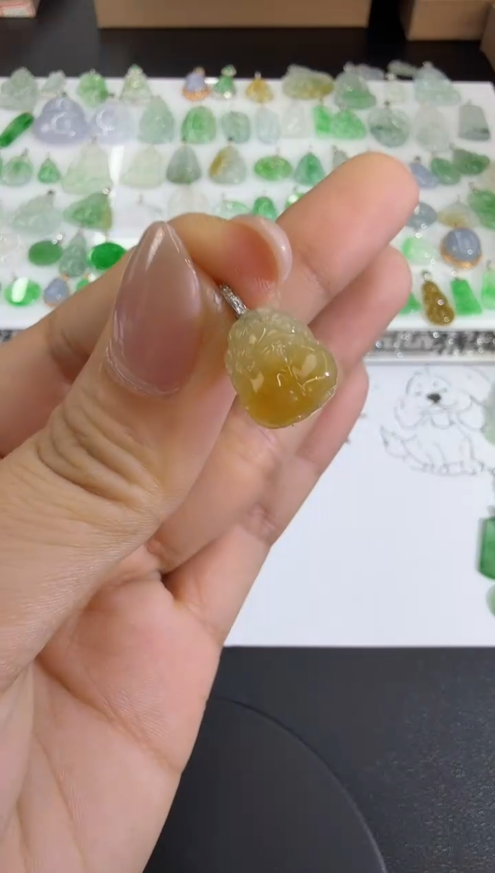 翡翠18K金镶嵌颈饰H0813-1501-253