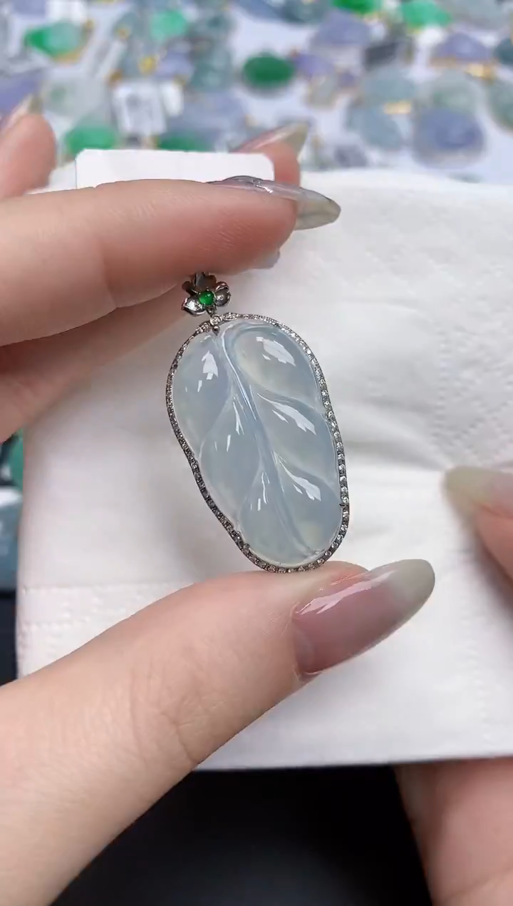 【闪购商品】翡翠颈饰18K金镶嵌天然缅甸翡翠A货