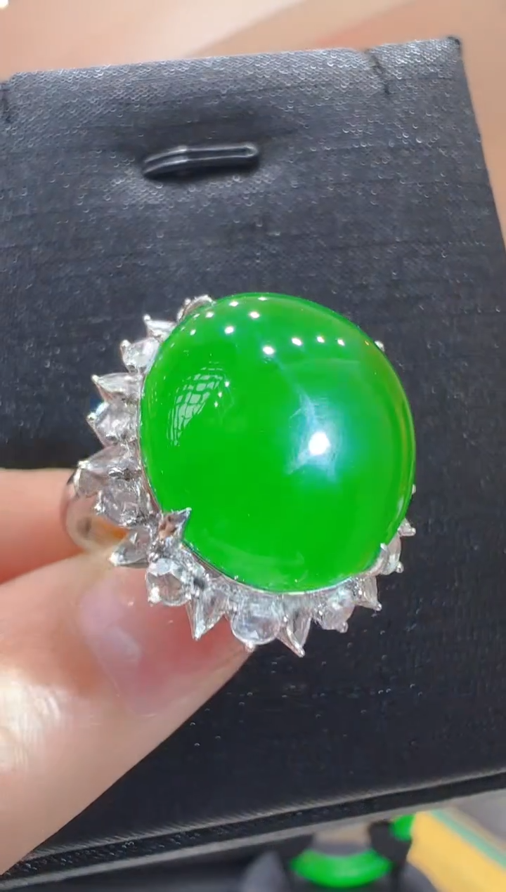 【闪购商品】翡翠戒指18K金镶嵌          