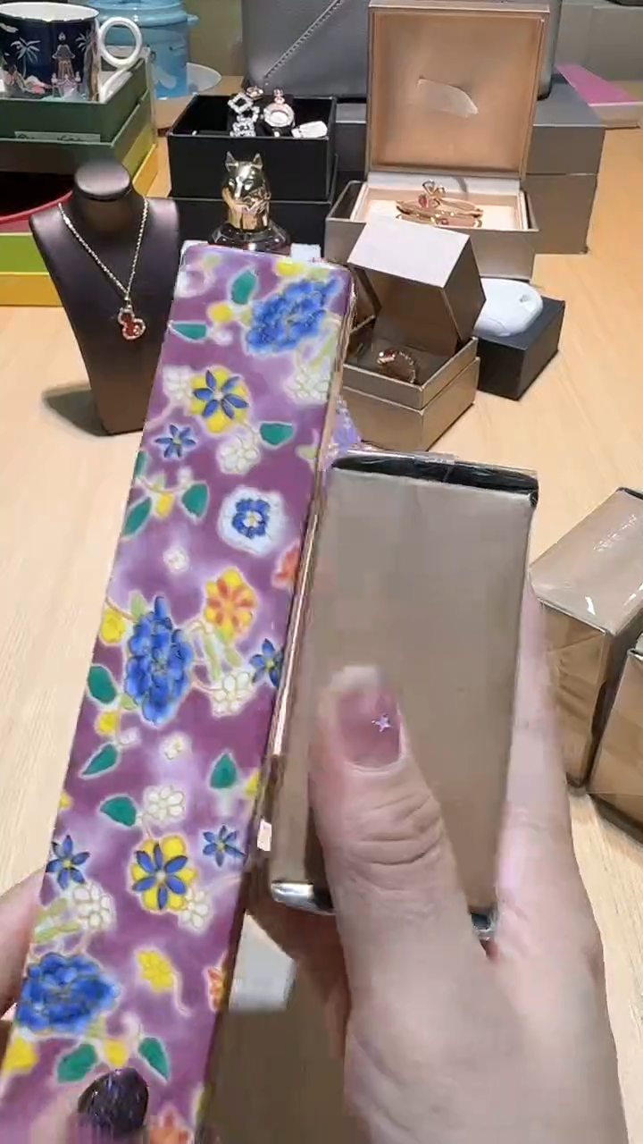 【闪购商品】瓷片锅碗瓢盆一件不13