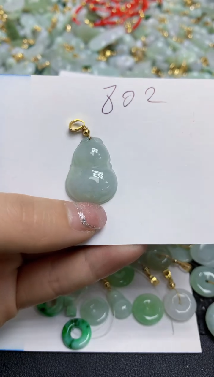 【闪购商品】翡翠颈饰合金天然翡翠A货