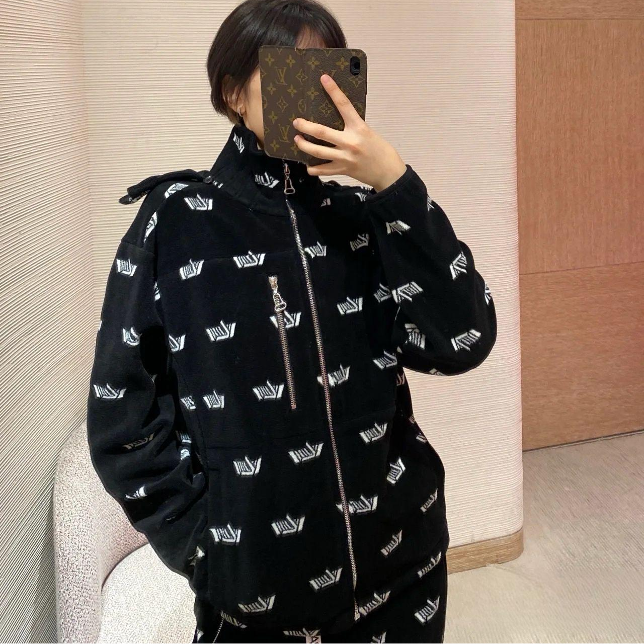 99新 LouisVuitton/路易威登 双双臻选/kk00056/LV外套/M