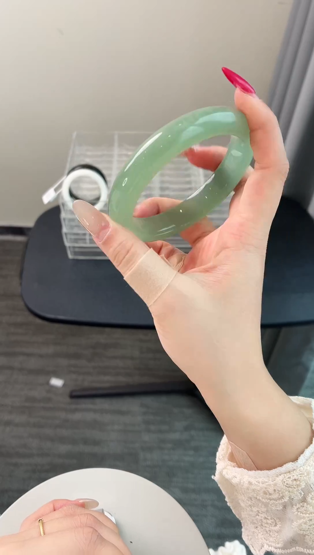 未镶嵌手镯石英质玉29.64