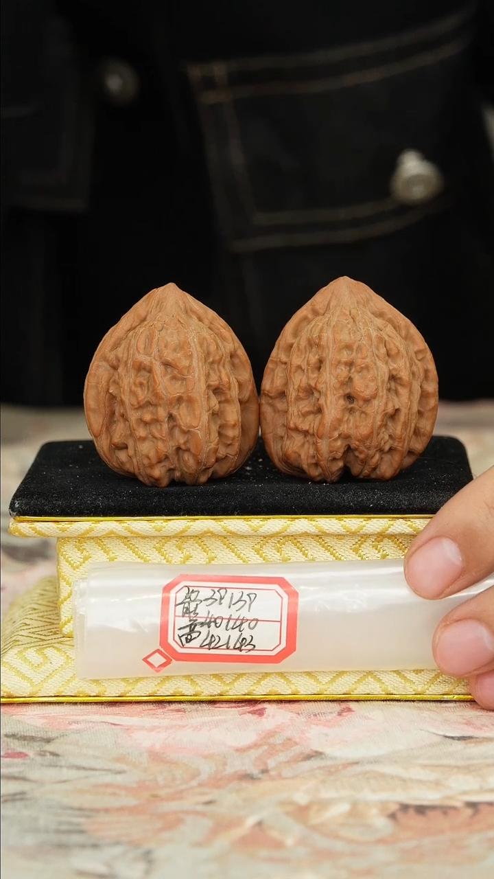 【闪购商品】文玩核桃把件赤龙鸡心