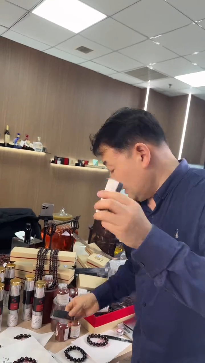 檀香紫檀（小叶紫檀）手串/手链郁金香＋口腔膏