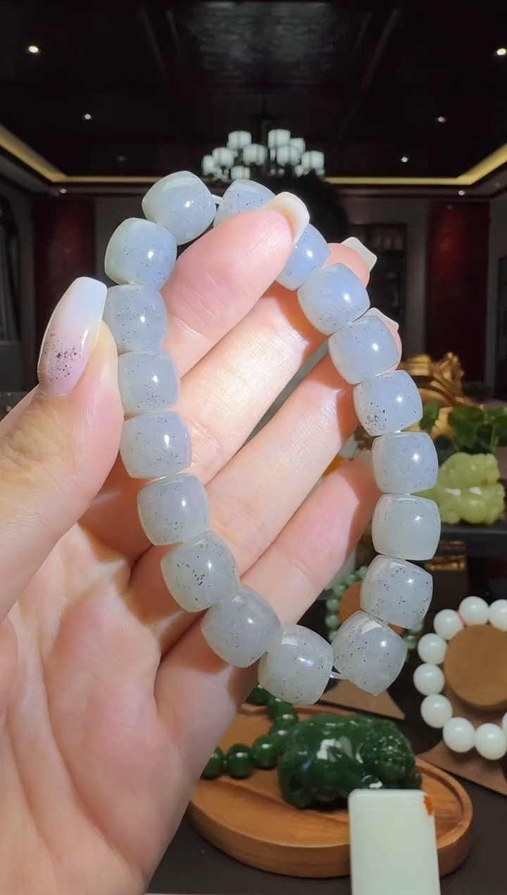 未镶嵌和田玉挂件qh12