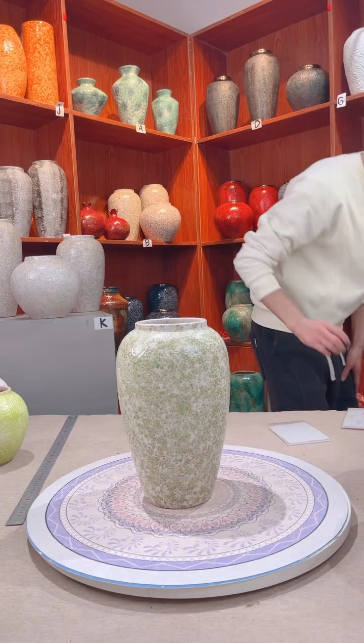 【闪购商品】瓶春意盎然 中号 陶瓷花瓶 无花5