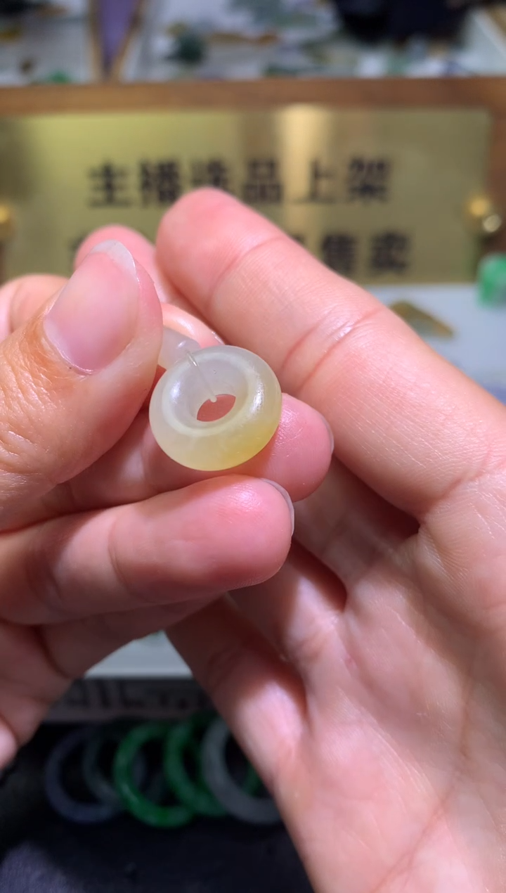 【闪购商品】定制翡翠未镶嵌毛货