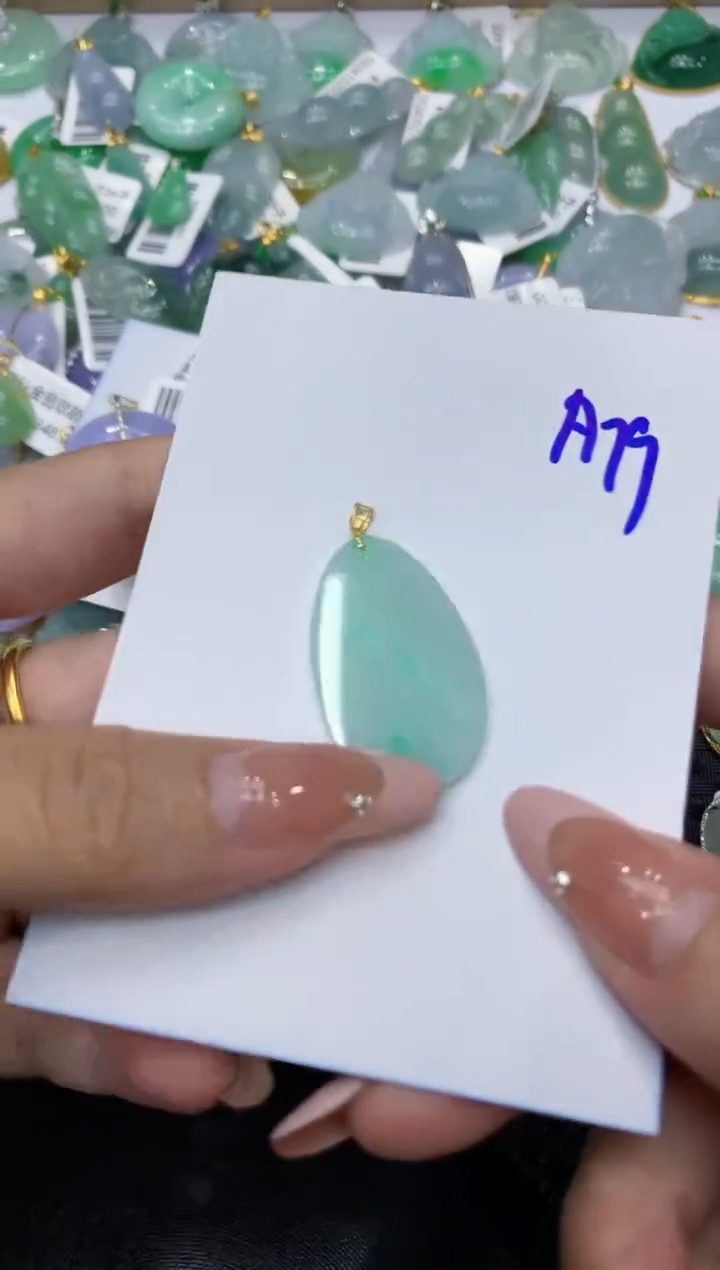 【闪购商品】翡翠颈饰18K金镶嵌111111111