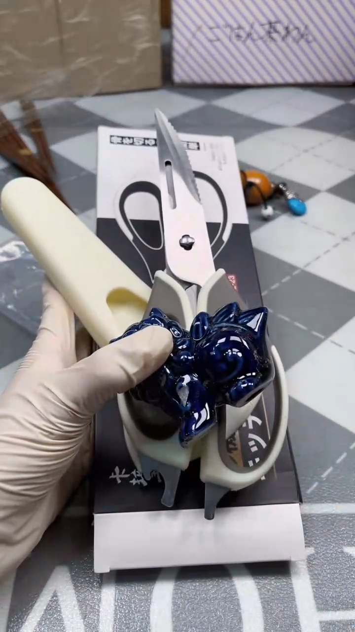 瓷片陶瓷如图所示周边