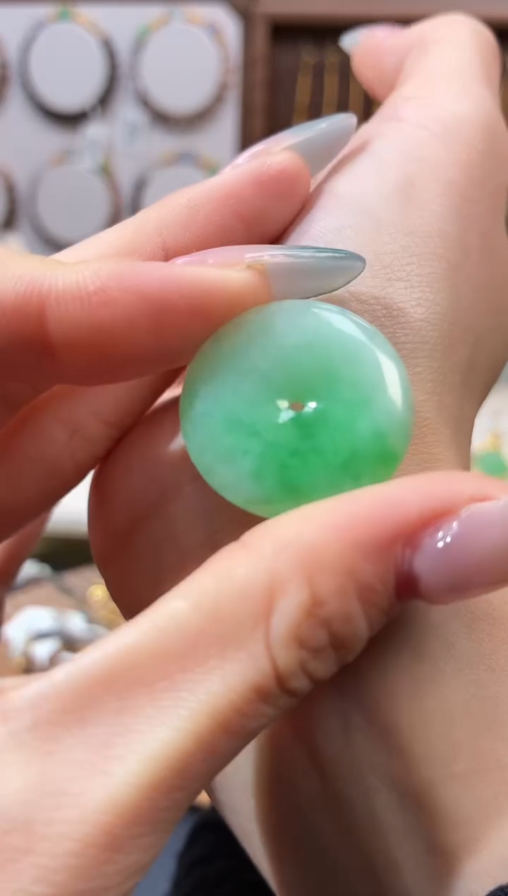 吊坠(不含链)未镶嵌翡翠吊坠