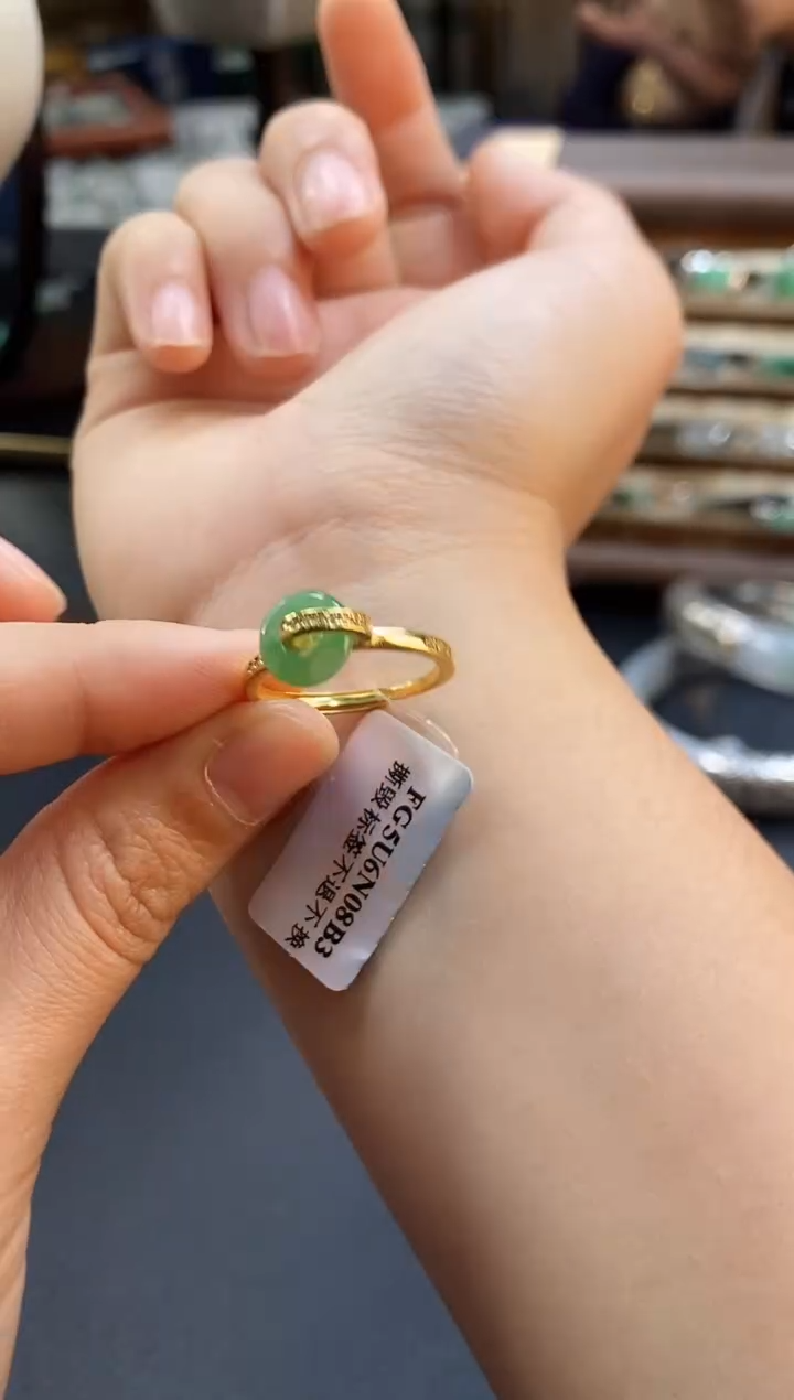 颈饰银S925镶嵌翡翠17402