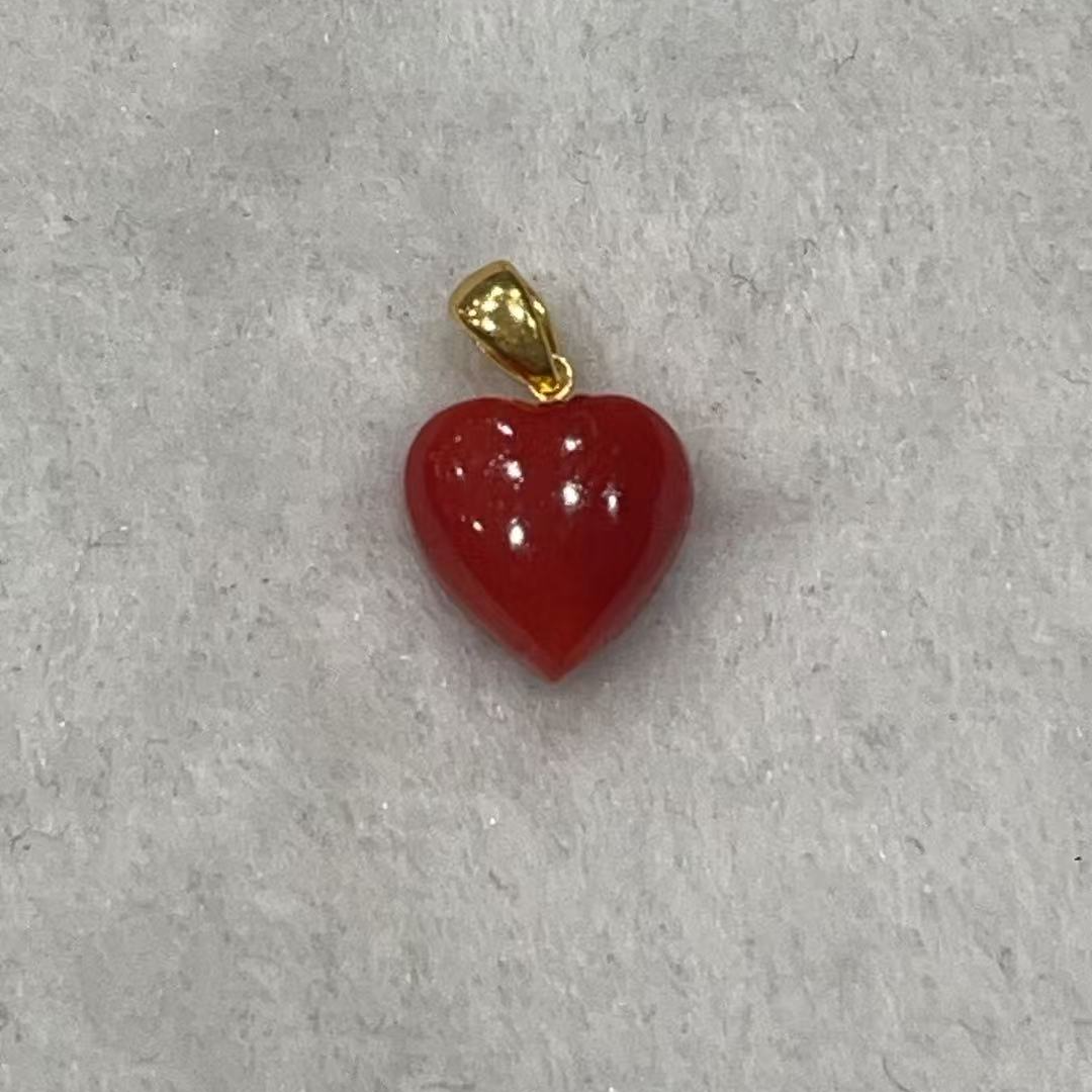 纯天然红珊瑚爱心吊坠18k