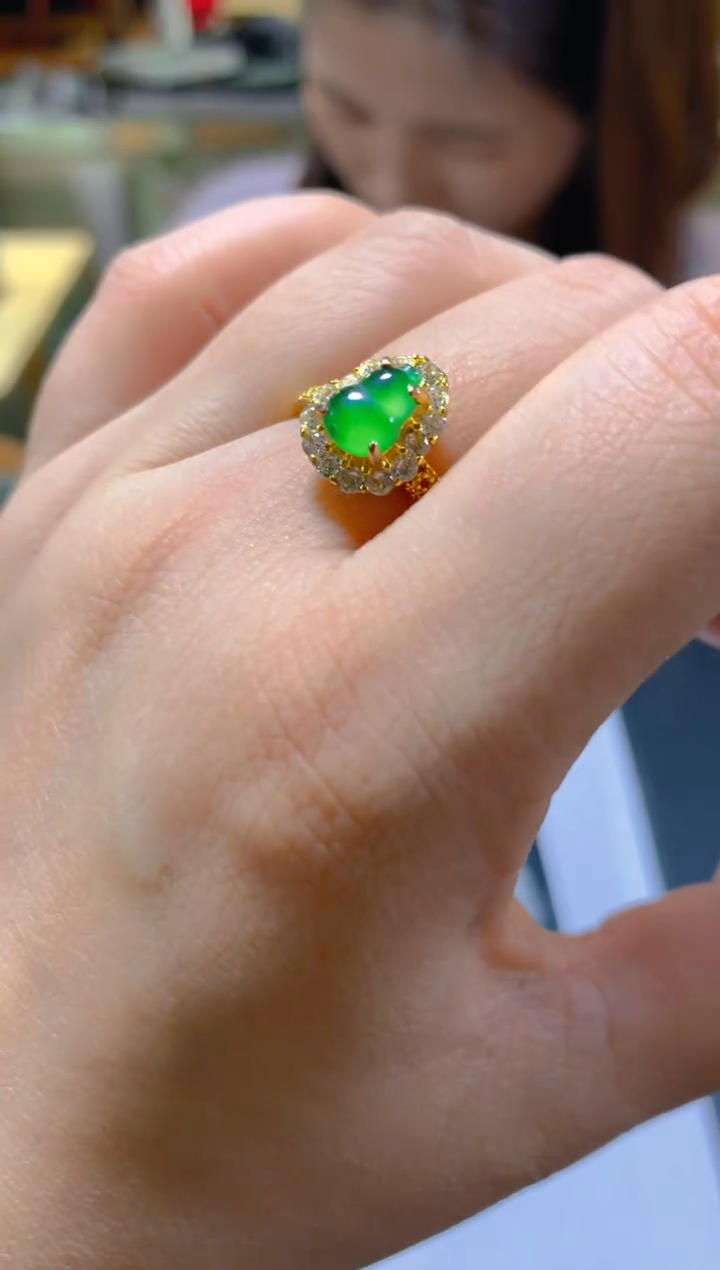 未镶嵌戒指翡翠多样性发一