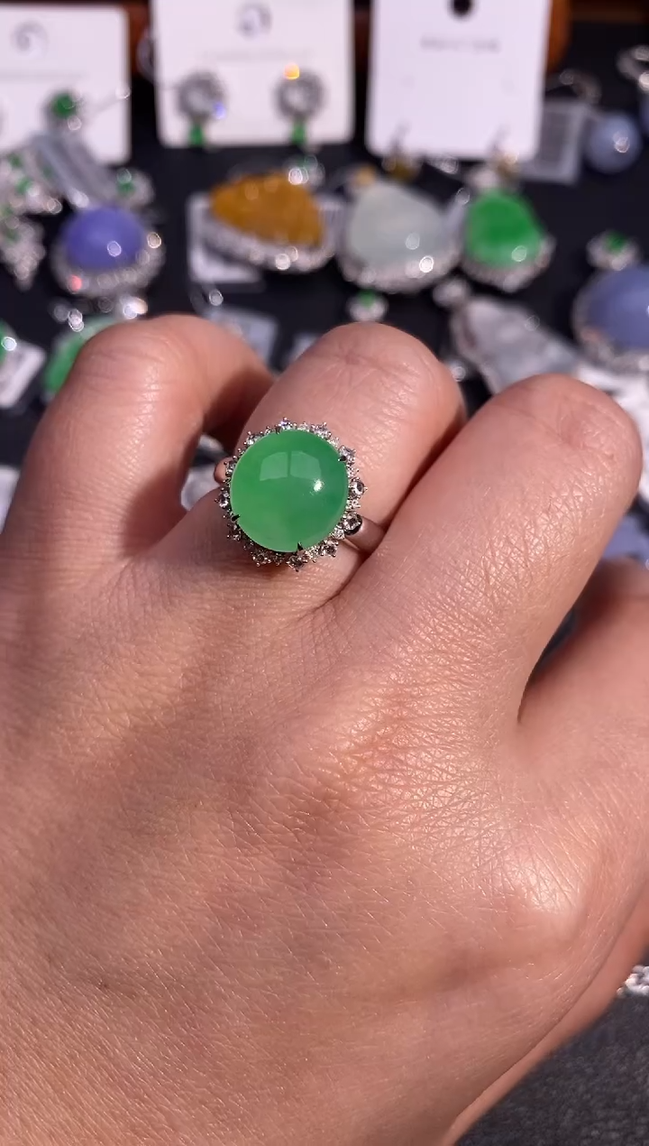 【闪购商品】翡翠戒指18K金镶嵌戒指
