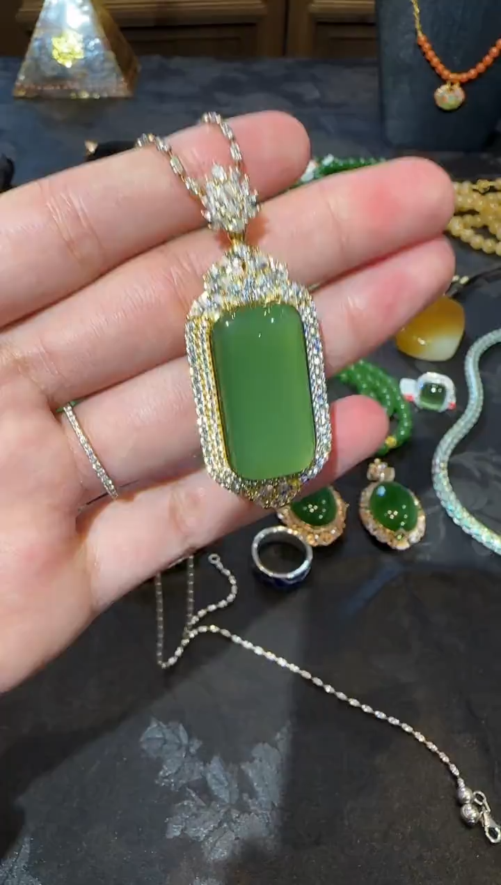 【闪购商品】和田玉吊坠未镶嵌1