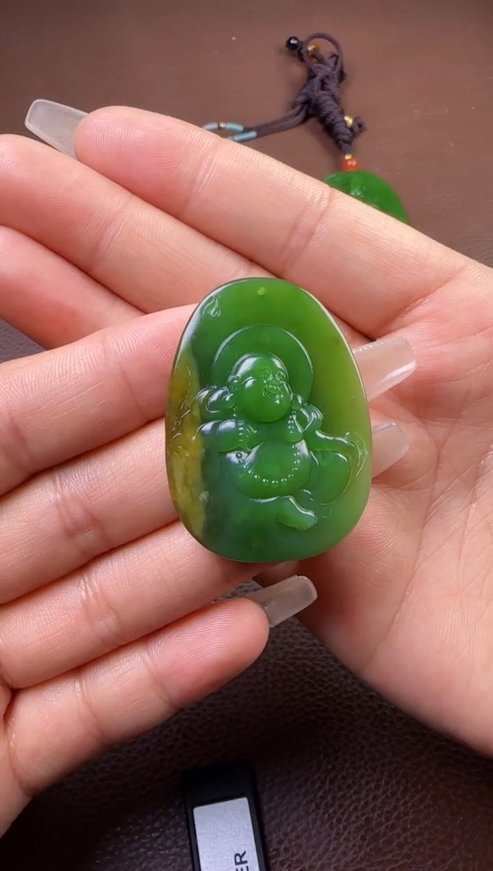 【闪购商品】和田玉挂件未镶嵌俄碧随型佛公
