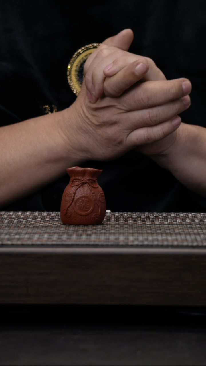 【闪购商品】紫砂茶壶原矿紫砂招财进宝福袋摆件