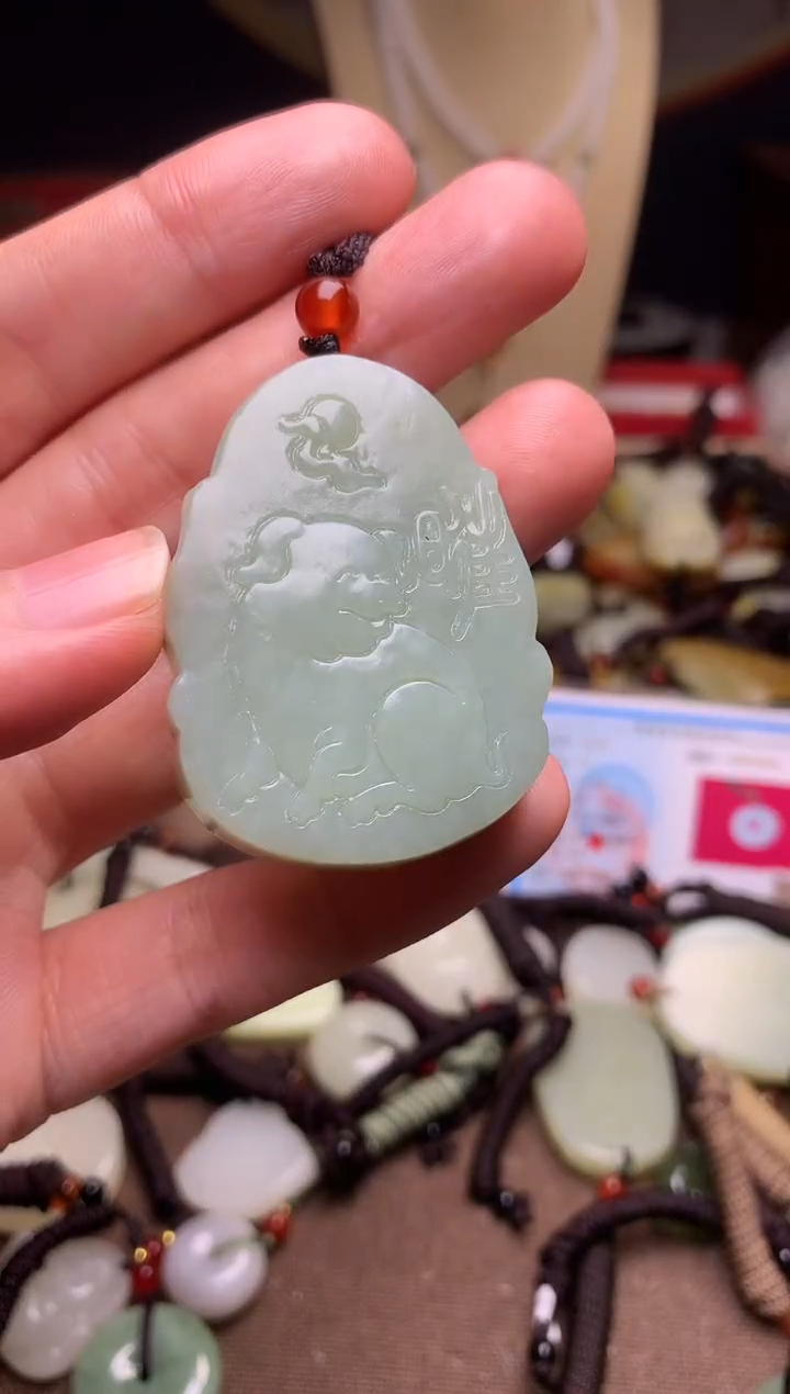颈饰未镶嵌和田玉新疆料青海料清水和田玉吊坠
